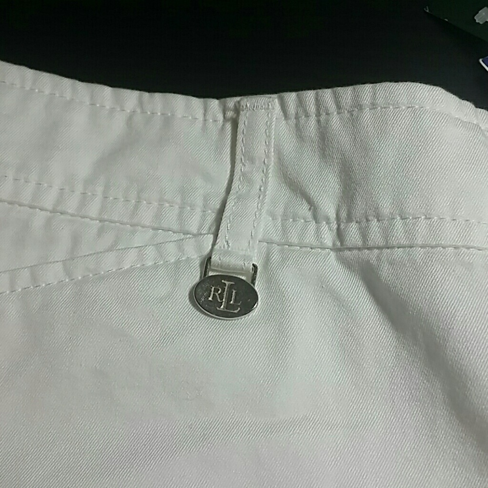 Shorts - Picture 5 of 7
